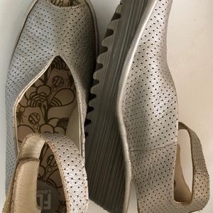 FLY London silver wedge sandal 39